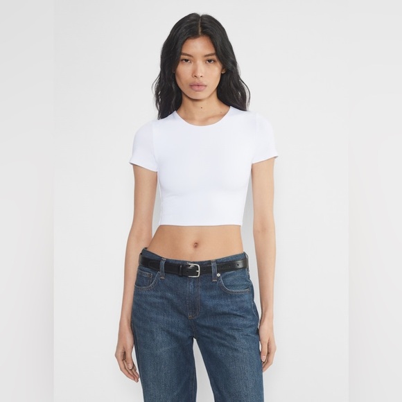 Aritzia Contour Crew Cropped T-shirt Light Grey- Size L - Picture 3 of 8